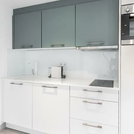 The Hype Beachhouse 4*