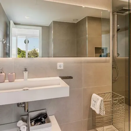 Apartmanhotel The Hype Beachhouse 2*