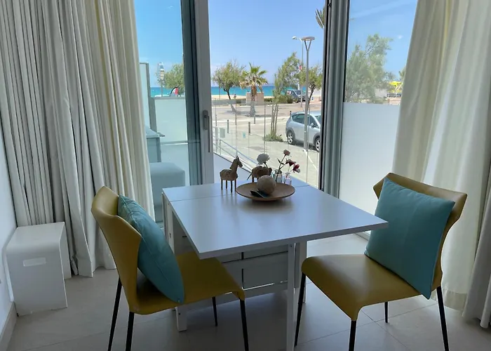 The Hype Beachhouse Apart Otel 4*