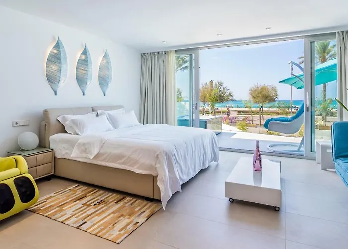 The Hype Beachhouse 4*