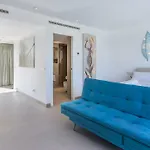 The Hype Beachhouse 4*