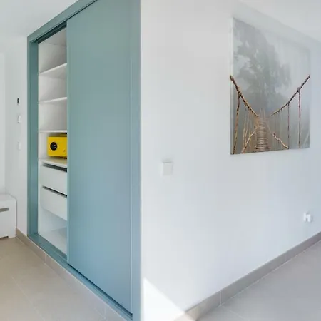 Aparthotel The Hype Beachhouse 2*