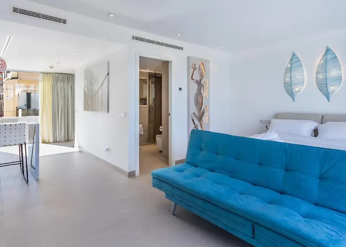 The Hype Beachhouse 4*