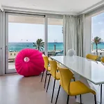 מלון דירות The Hype Beachhouse 4*