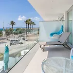 The Hype Beachhouse מלון דירות 4*