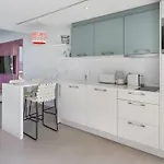 מלון דירות The Hype Beachhouse 4*